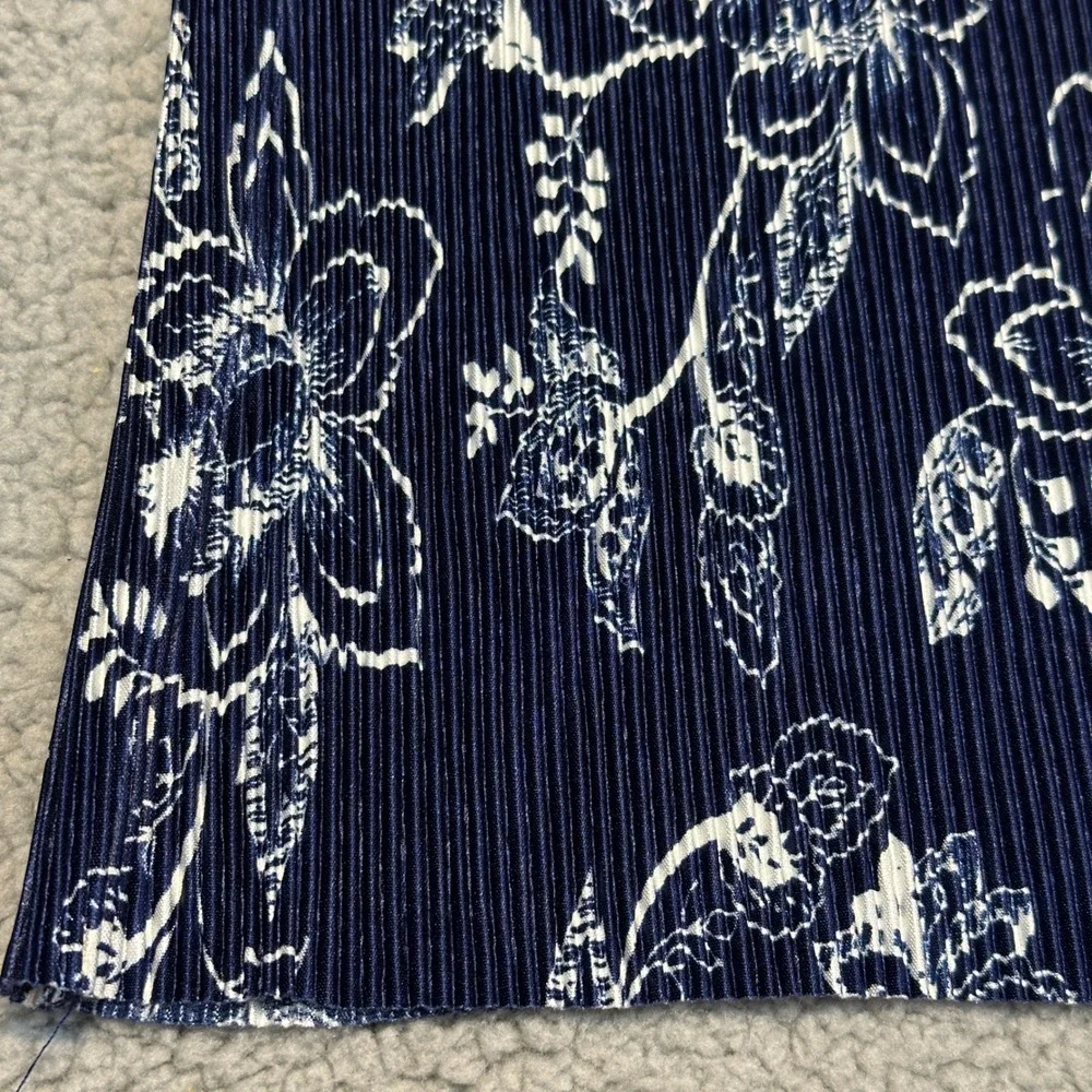 Moon River Navy Blue Floral Plisse Maxi Dress Lace Trim Adjustable Straps Small